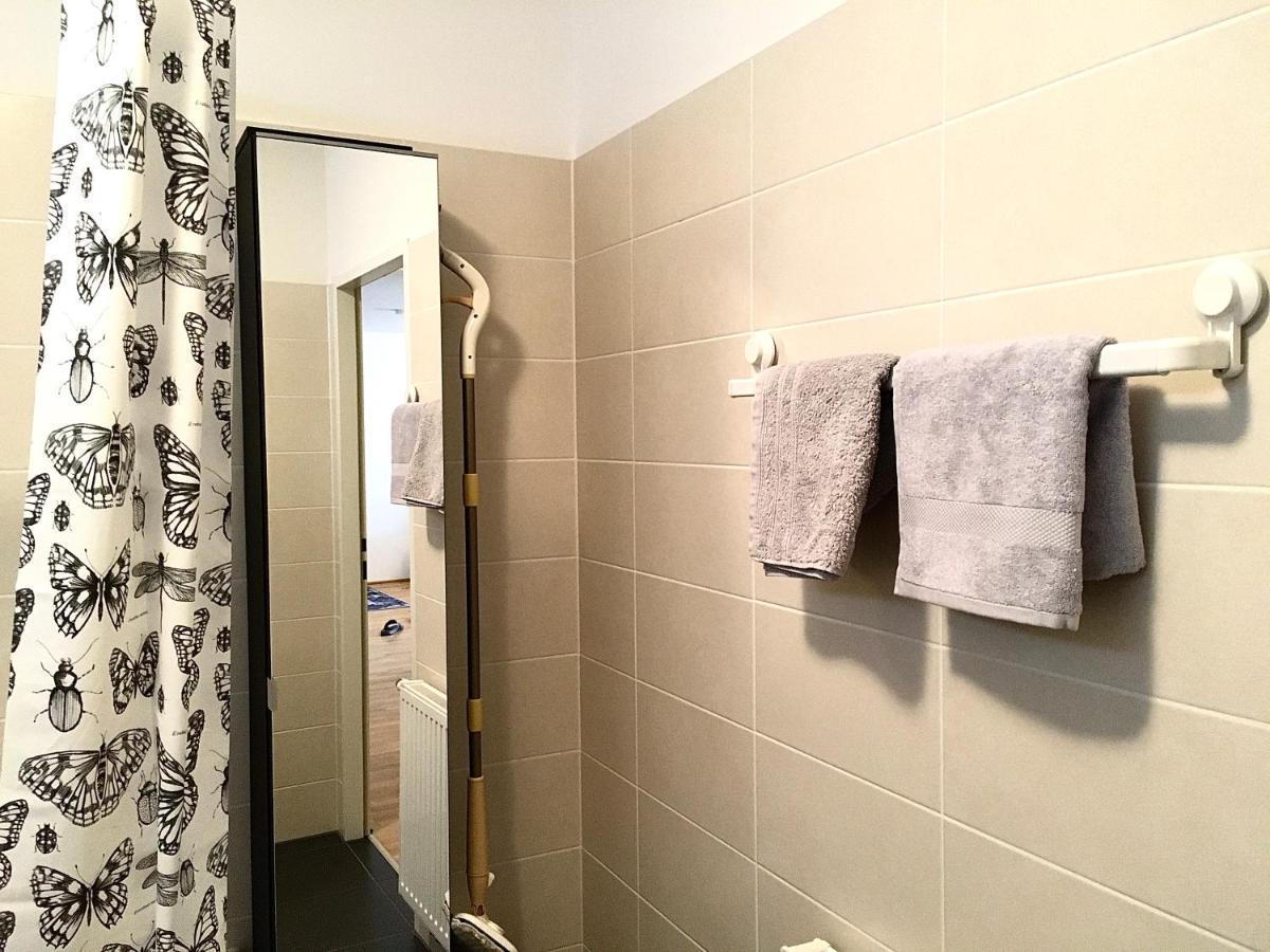 2 Bedroom Apartment Next To Metro U1 And Garage Parking Wien Eksteriør billede